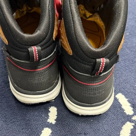 Keen Men's Brown and Black Boots with Red Accents - Picture 5 of 6